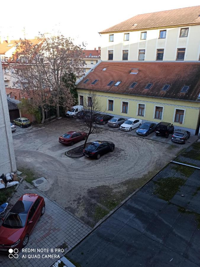 Centrum 2 Apartman Szolnok Extérieur photo